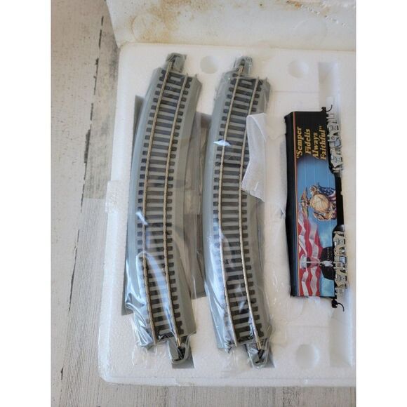 Hawthorne Semper Fidelis Engine USMC Express village train xmas - Picture 2 of 9